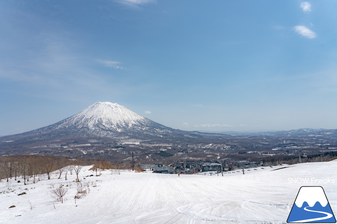 ニセコ東急 グラン・ヒラフ｜４月中旬にして、未だ標高差約900ｍのダウンヒル＆ロングラン滑走が可能！楽しい春を満喫しましょう♪